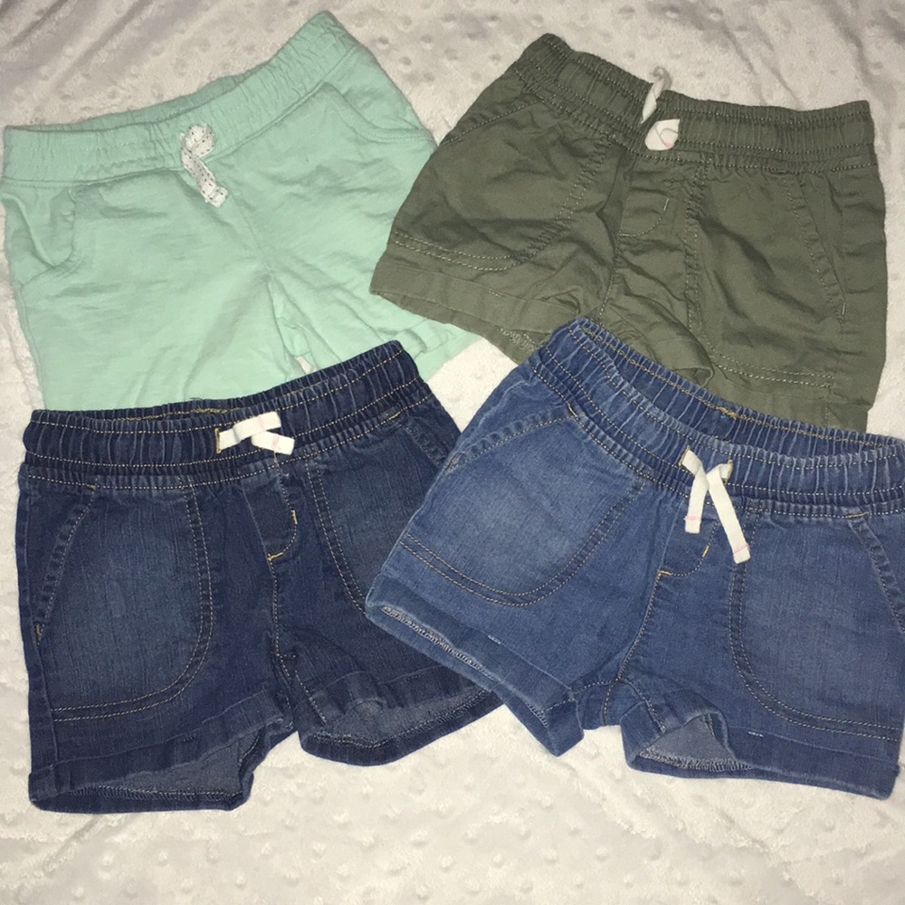 Set of 4 toddler shorts. Size 3T